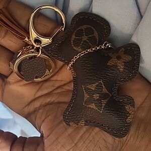Lucky girl monogram dog keychain, New
